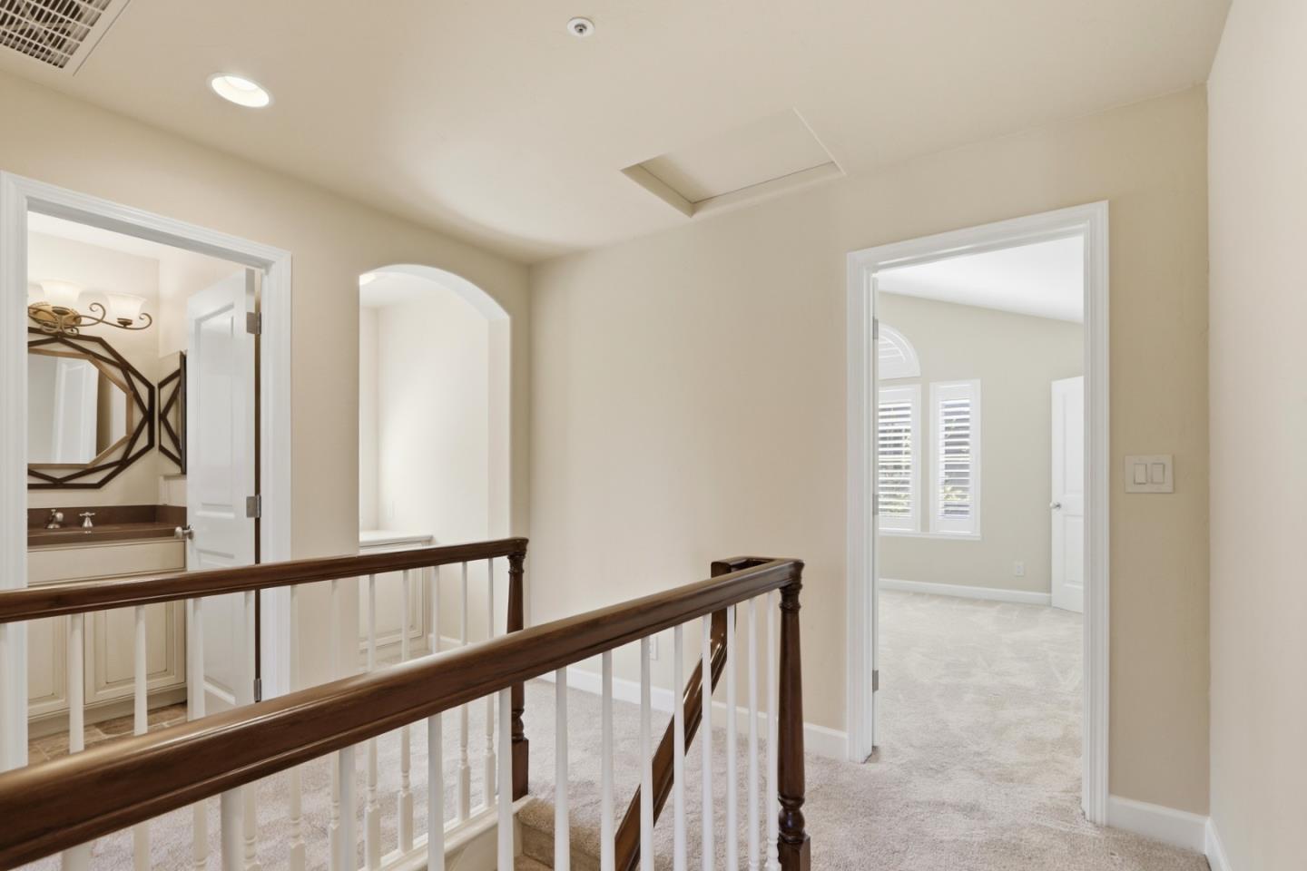 Detail Gallery Image 9 of 26 For 550 Gabilan St, Los Altos,  CA 94022 - 3 Beds | 2/1 Baths