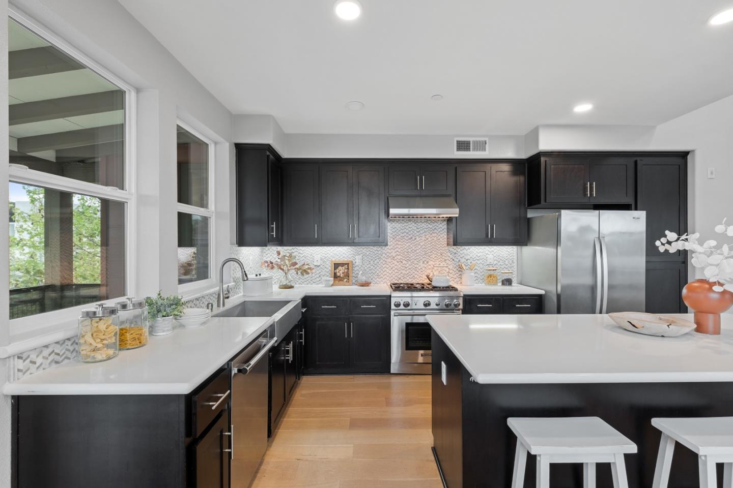 Detail Gallery Image 17 of 44 For 236 Market St, Milpitas,  CA 95035 - 3 Beds | 3 Baths