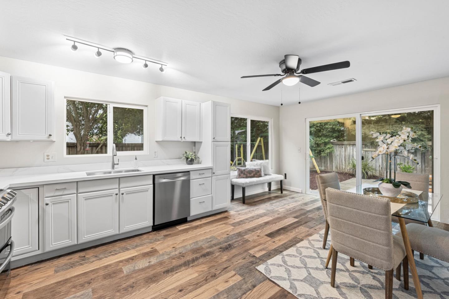 Detail Gallery Image 18 of 41 For 1300 Meadow Ct, Morgan Hill,  CA 95037 - 4 Beds | 2 Baths