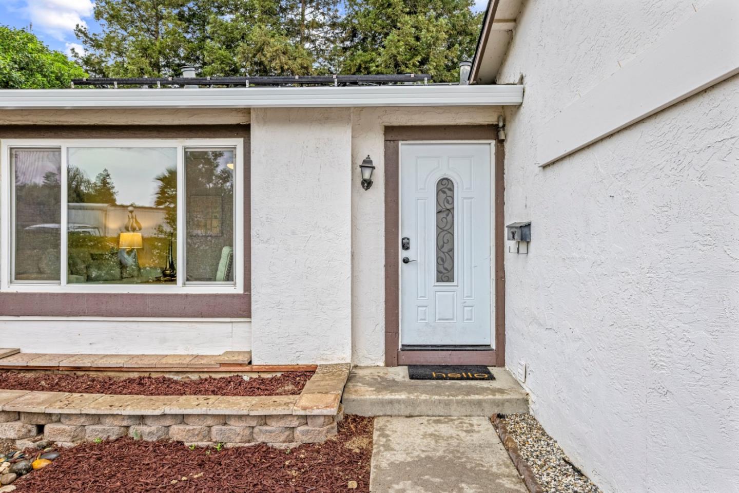 Detail Gallery Image 3 of 41 For 1300 Meadow Ct, Morgan Hill,  CA 95037 - 4 Beds | 2 Baths