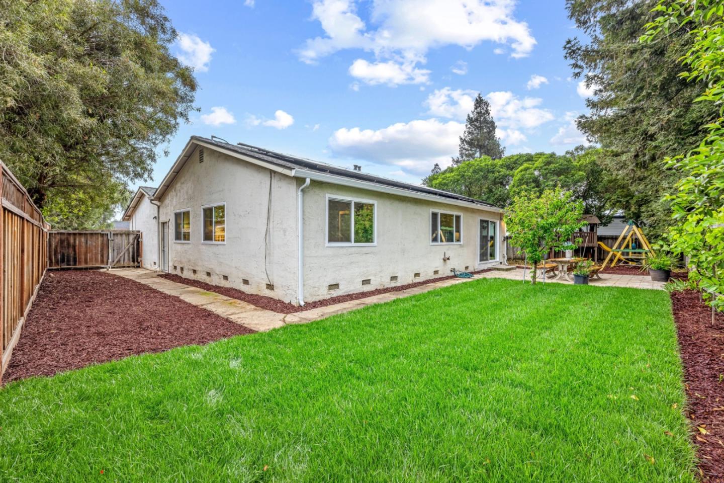 Detail Gallery Image 34 of 41 For 1300 Meadow Ct, Morgan Hill,  CA 95037 - 4 Beds | 2 Baths