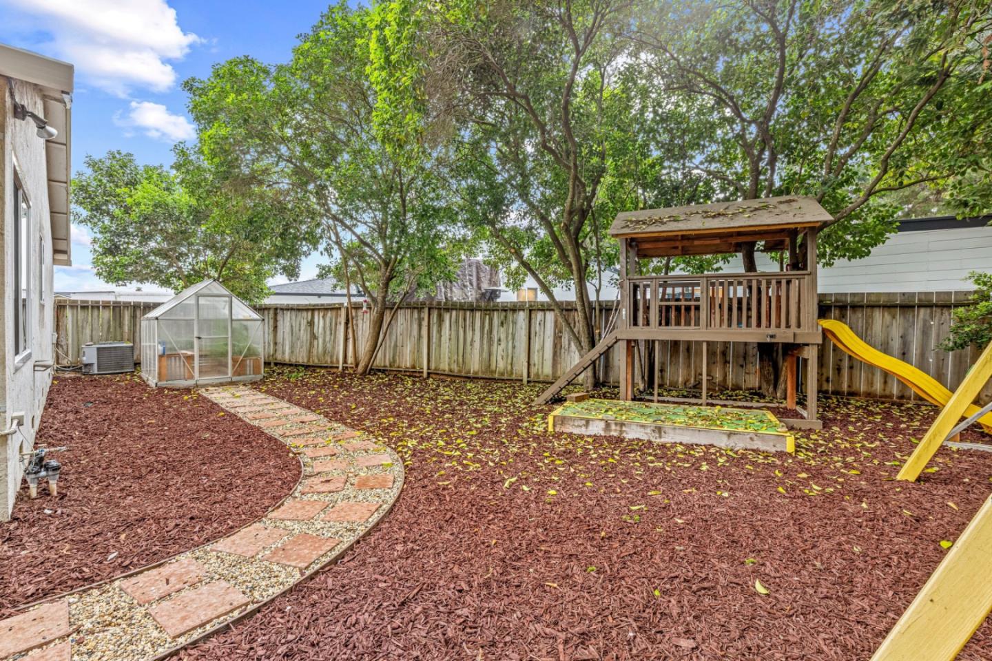 Detail Gallery Image 37 of 41 For 1300 Meadow Ct, Morgan Hill,  CA 95037 - 4 Beds | 2 Baths