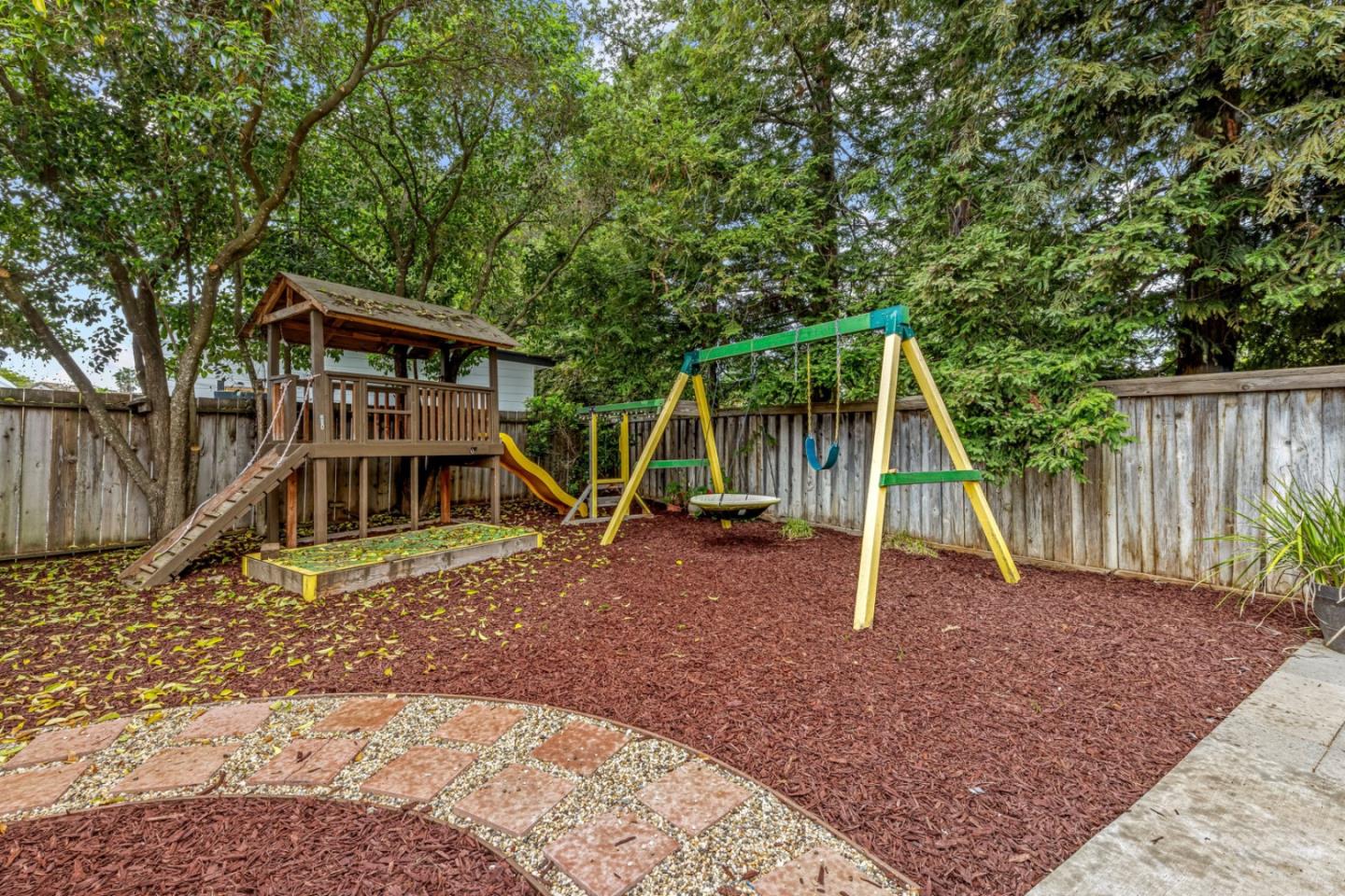 Detail Gallery Image 38 of 41 For 1300 Meadow Ct, Morgan Hill,  CA 95037 - 4 Beds | 2 Baths