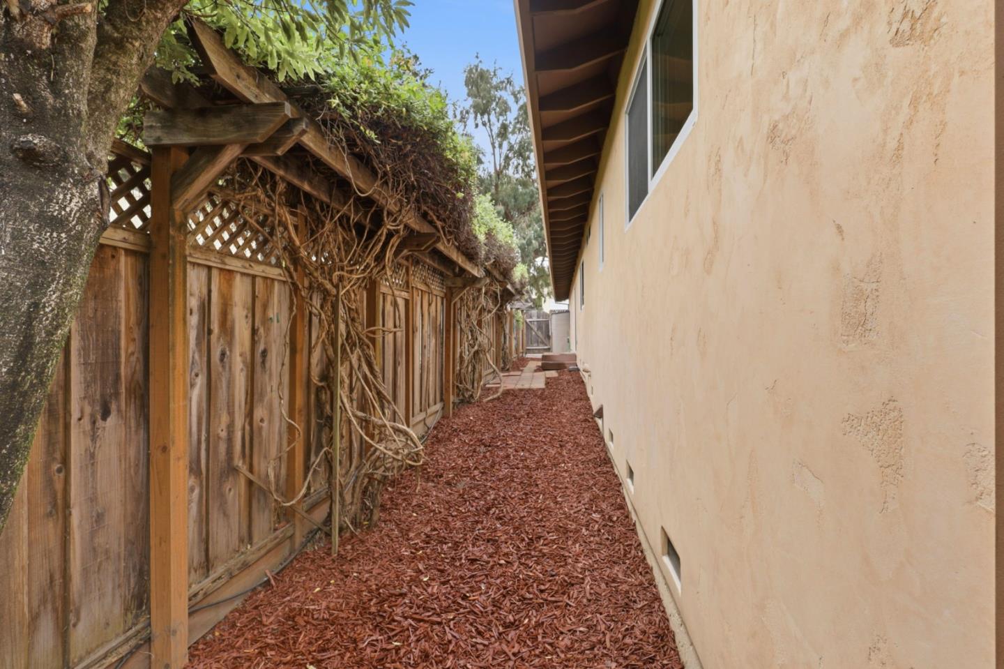 Detail Gallery Image 32 of 33 For 199 Glenwood Dr, Scotts Valley,  CA 95066 - 3 Beds | 2 Baths