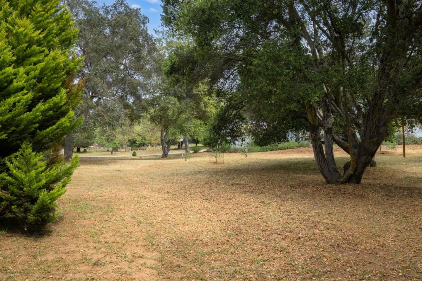 Detail Gallery Image 40 of 44 For 2111 Cox Rd, Aptos,  CA 95003 - 3 Beds | 2/1 Baths