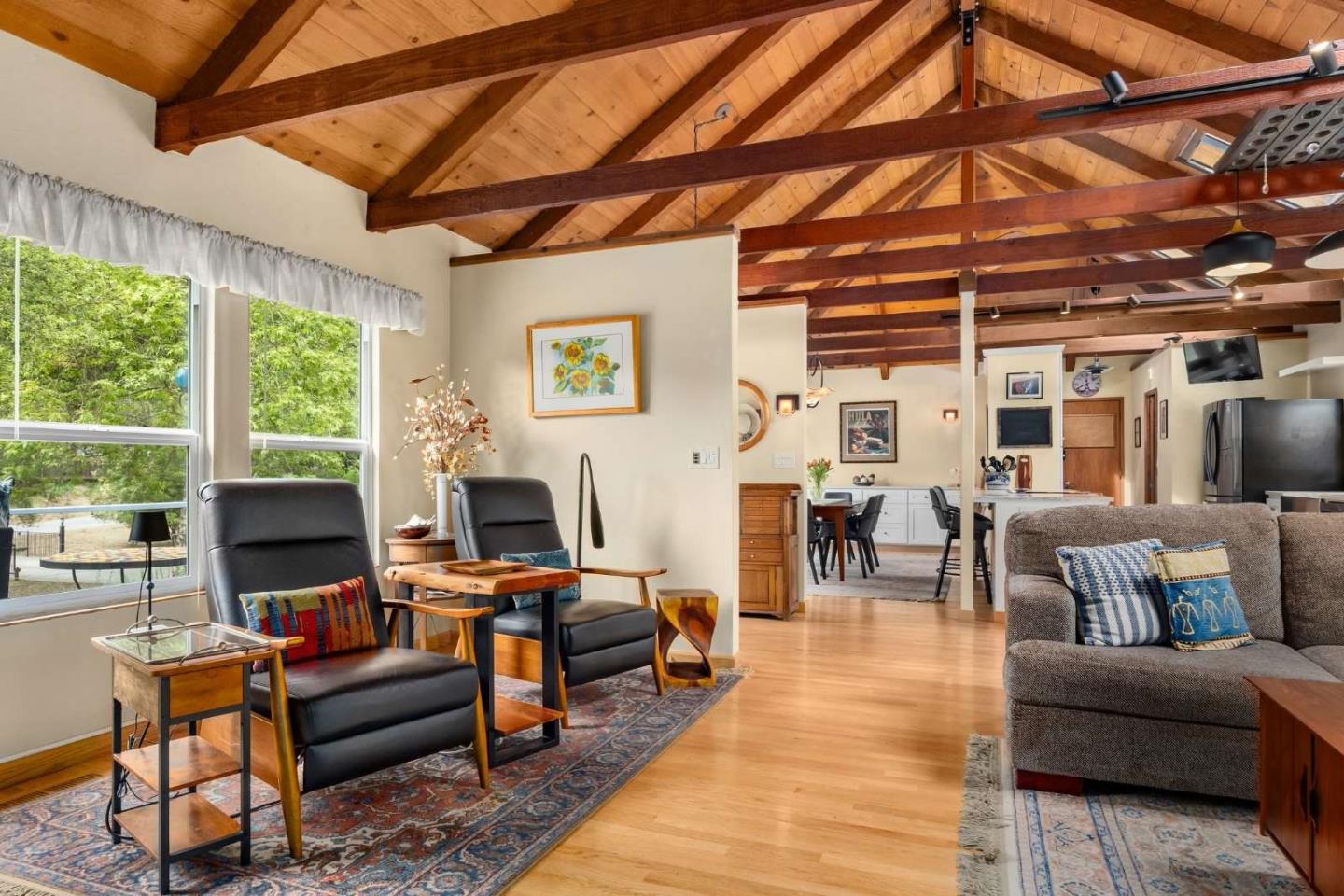 Detail Gallery Image 7 of 44 For 2111 Cox Rd, Aptos,  CA 95003 - 3 Beds | 2/1 Baths