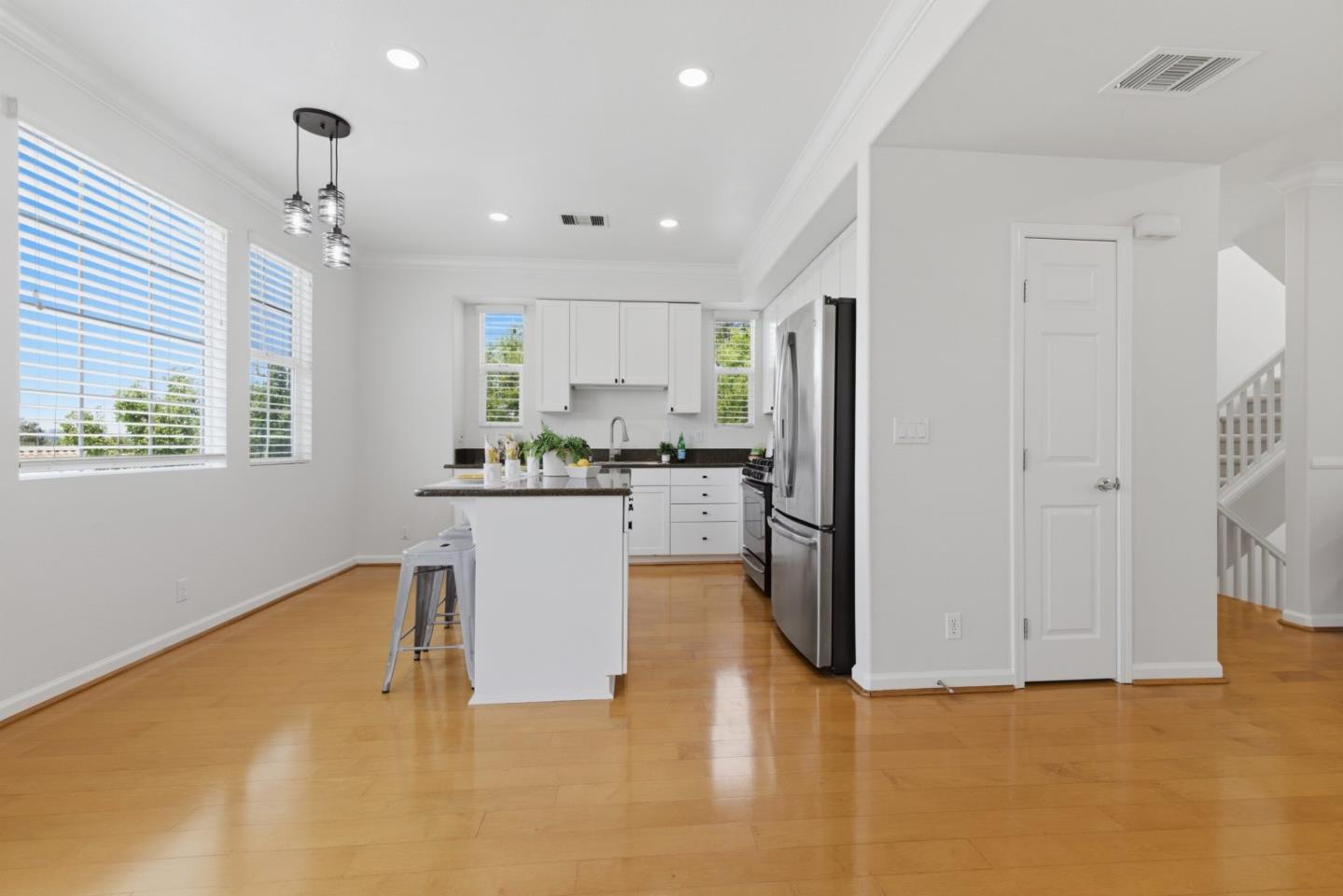 Photo #32: ML82041144 Listing: Photo #32