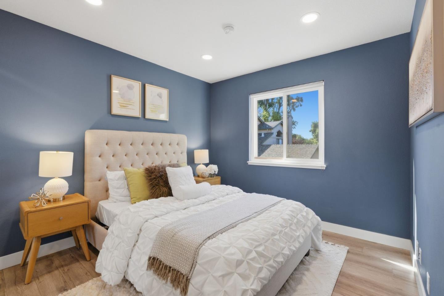 Detail Gallery Image 11 of 47 For 1264 Coyote Creek Pl, San Jose,  CA 95116 - 2 Beds | 2 Baths