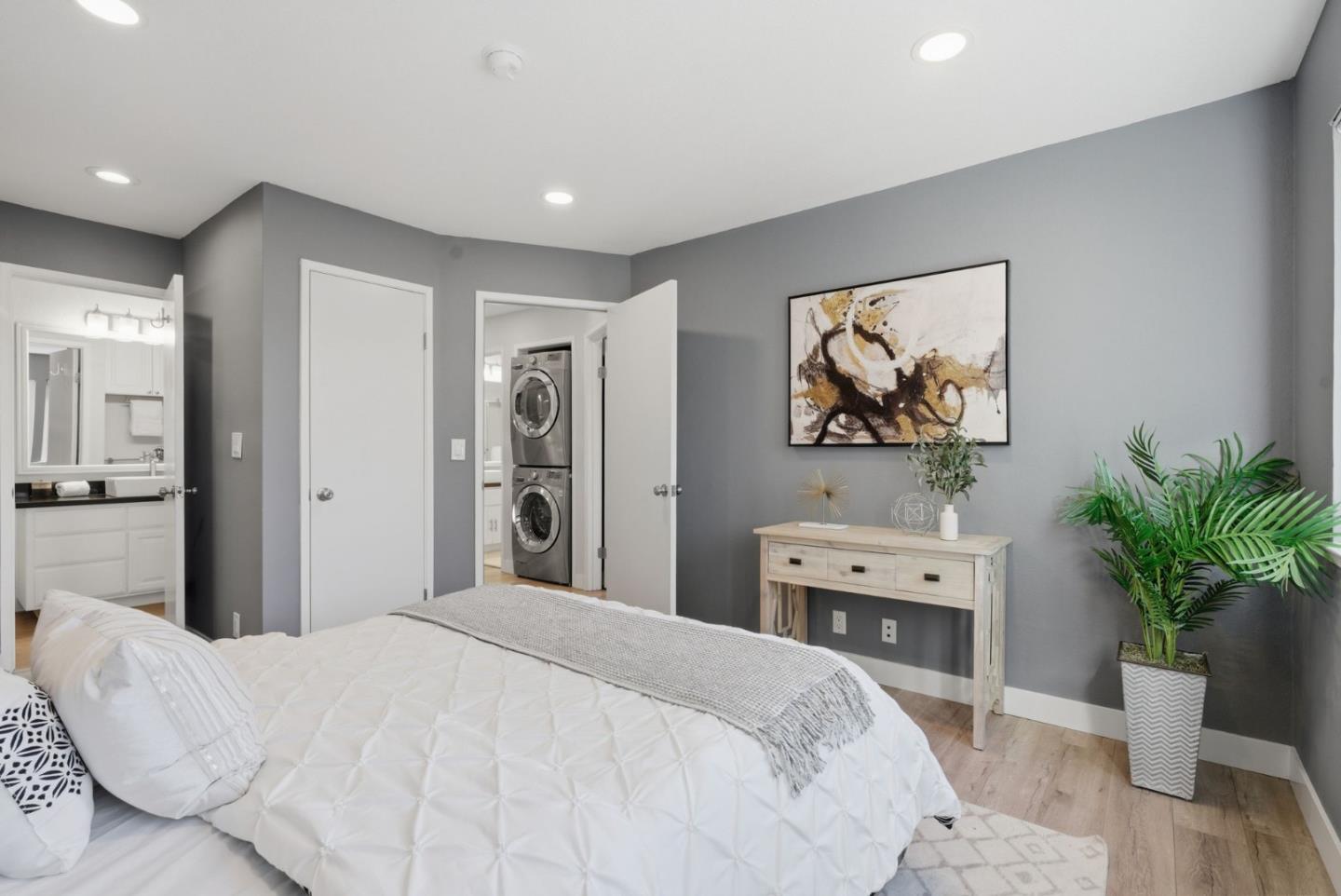 Detail Gallery Image 15 of 47 For 1264 Coyote Creek Pl, San Jose,  CA 95116 - 2 Beds | 2 Baths