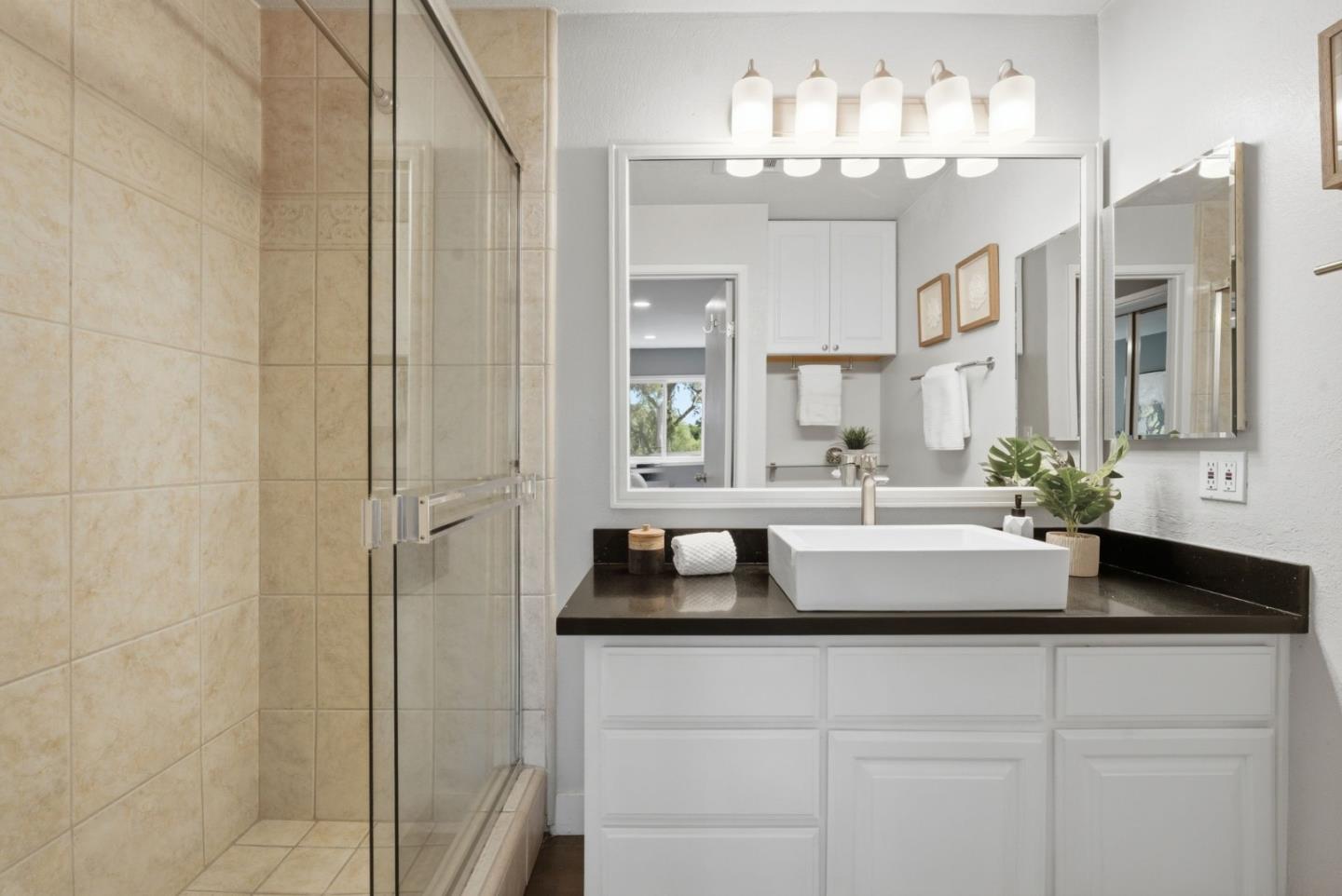 Detail Gallery Image 17 of 47 For 1264 Coyote Creek Pl, San Jose,  CA 95116 - 2 Beds | 2 Baths