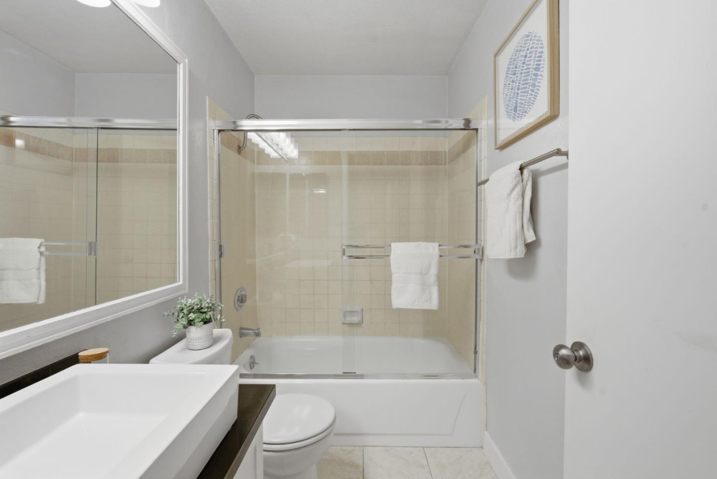 Detail Gallery Image 20 of 47 For 1264 Coyote Creek Pl, San Jose,  CA 95116 - 2 Beds | 2 Baths