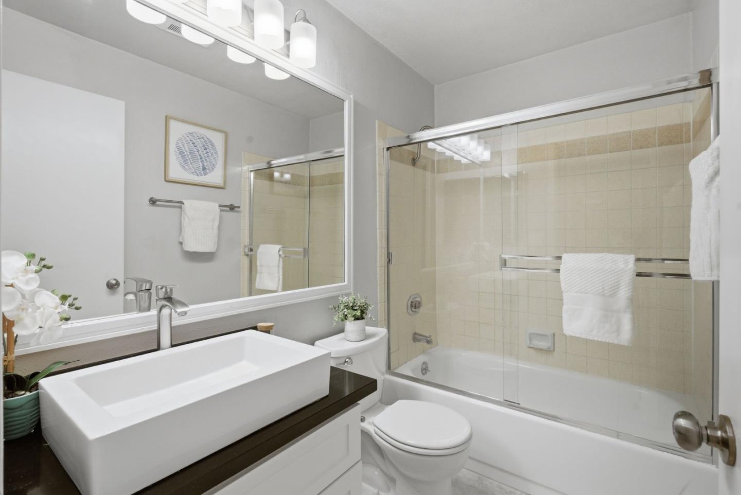 Detail Gallery Image 21 of 47 For 1264 Coyote Creek Pl, San Jose,  CA 95116 - 2 Beds | 2 Baths