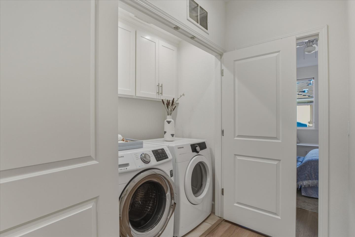 Detail Gallery Image 20 of 34 For 131 Ivory Palm Ter, Sunnyvale,  CA 94086 - 3 Beds | 3/1 Baths