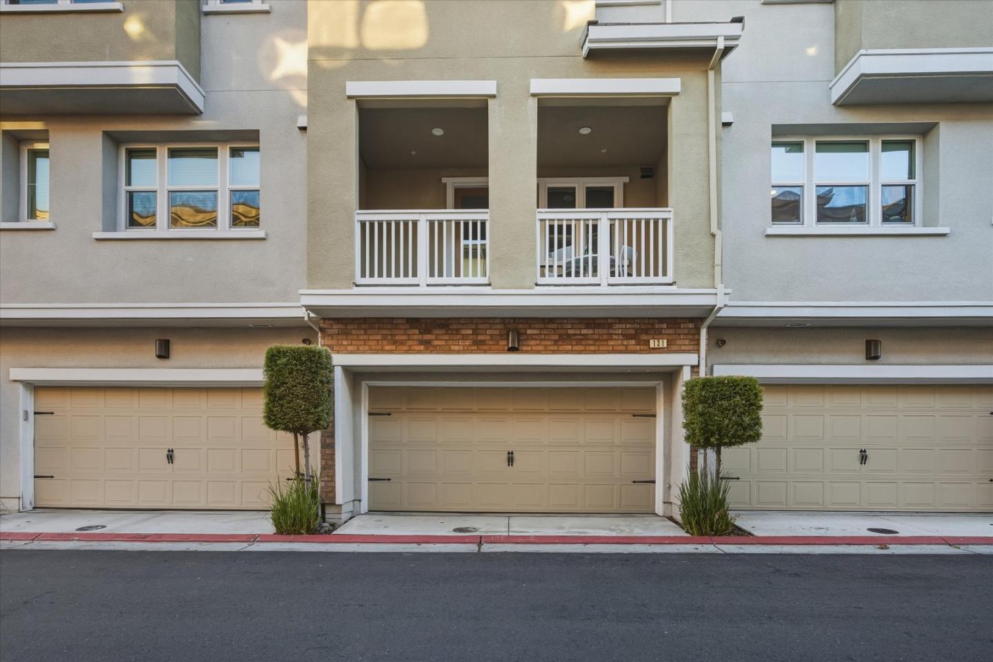 Detail Gallery Image 33 of 34 For 131 Ivory Palm Ter, Sunnyvale,  CA 94086 - 3 Beds | 3/1 Baths