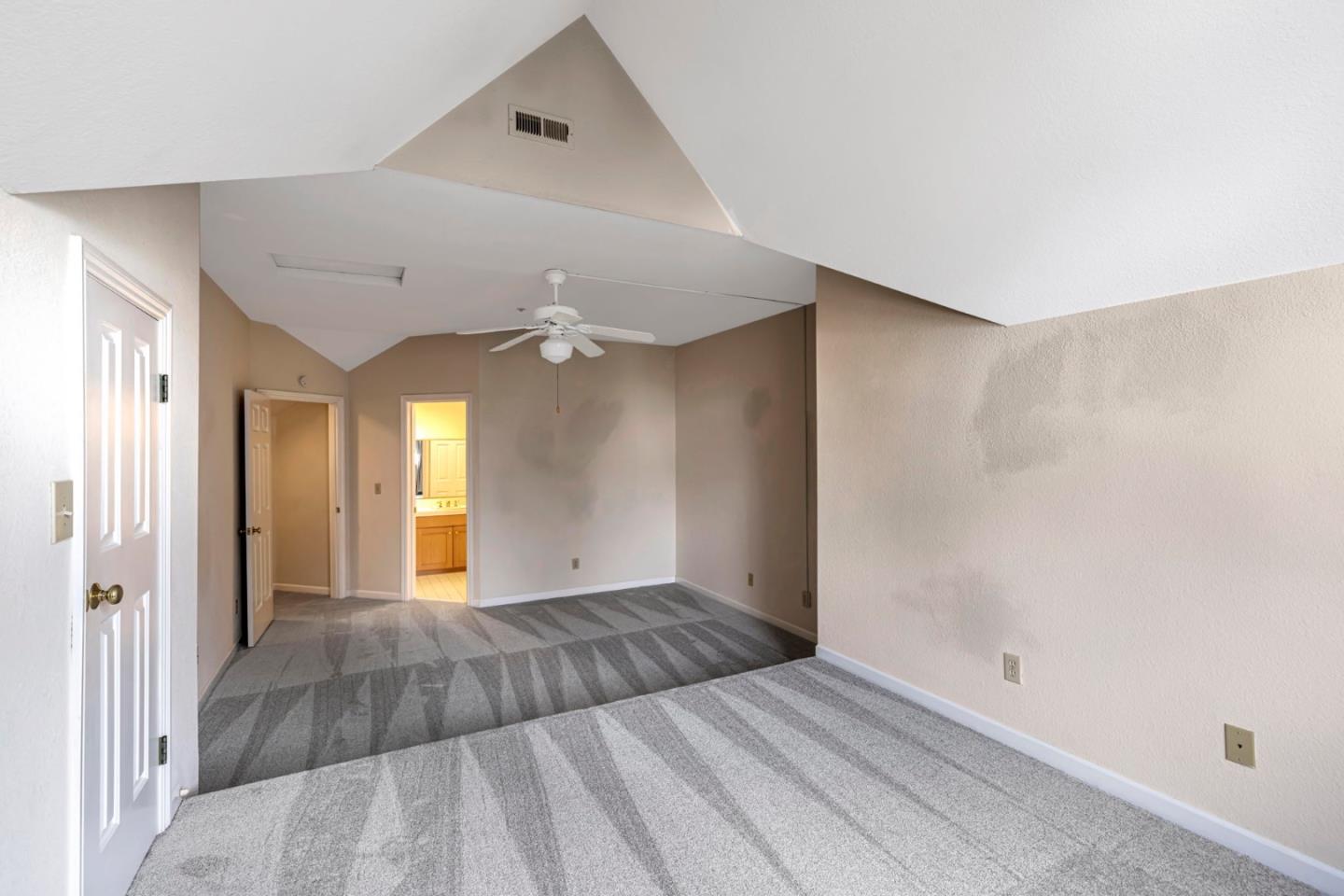 Detail Gallery Image 17 of 25 For 3421 El Camino Real 16e,  Menlo Park,  CA 94027 - 3 Beds | 3 Baths