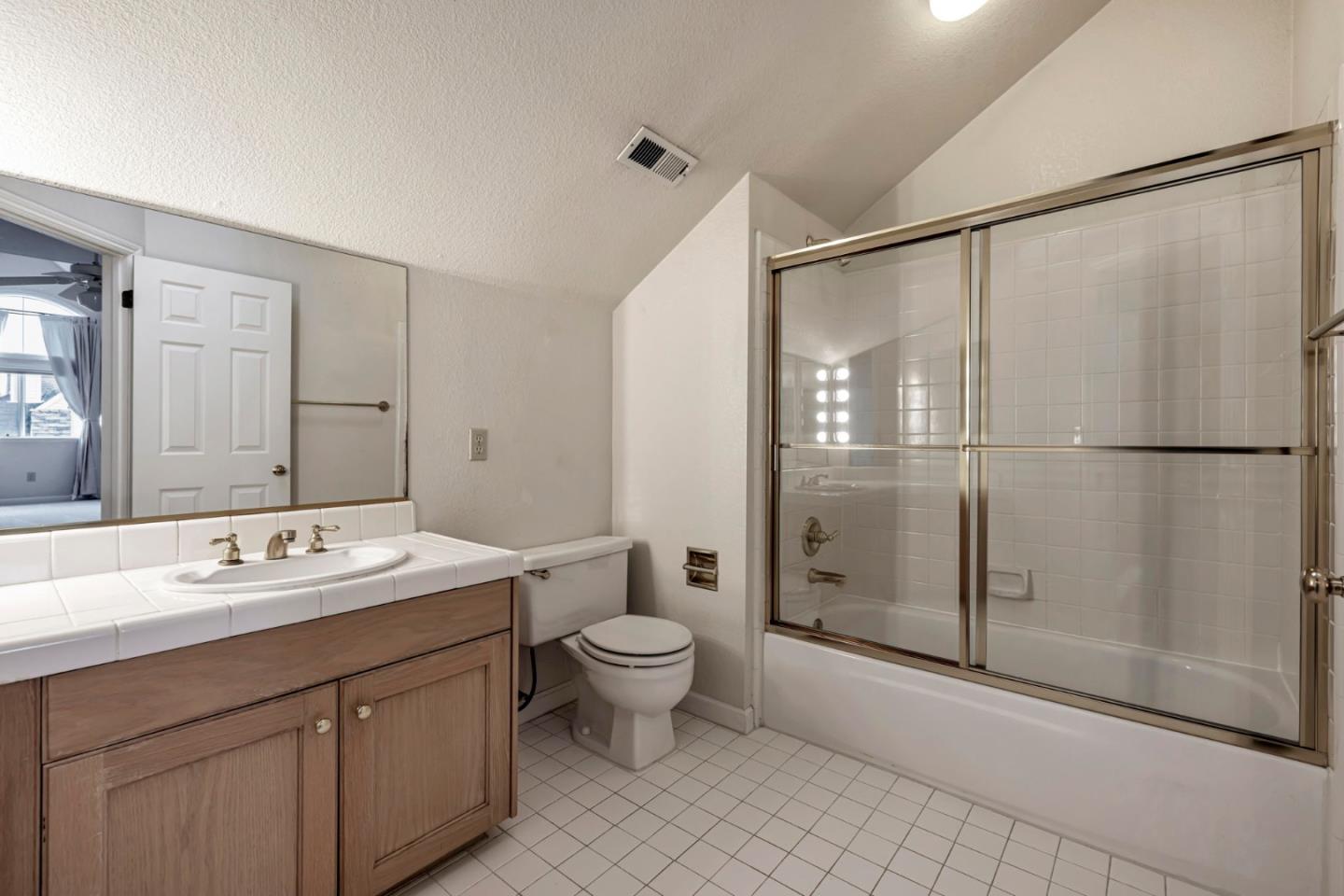 Detail Gallery Image 22 of 25 For 3421 El Camino Real 16e,  Menlo Park,  CA 94027 - 3 Beds | 3 Baths