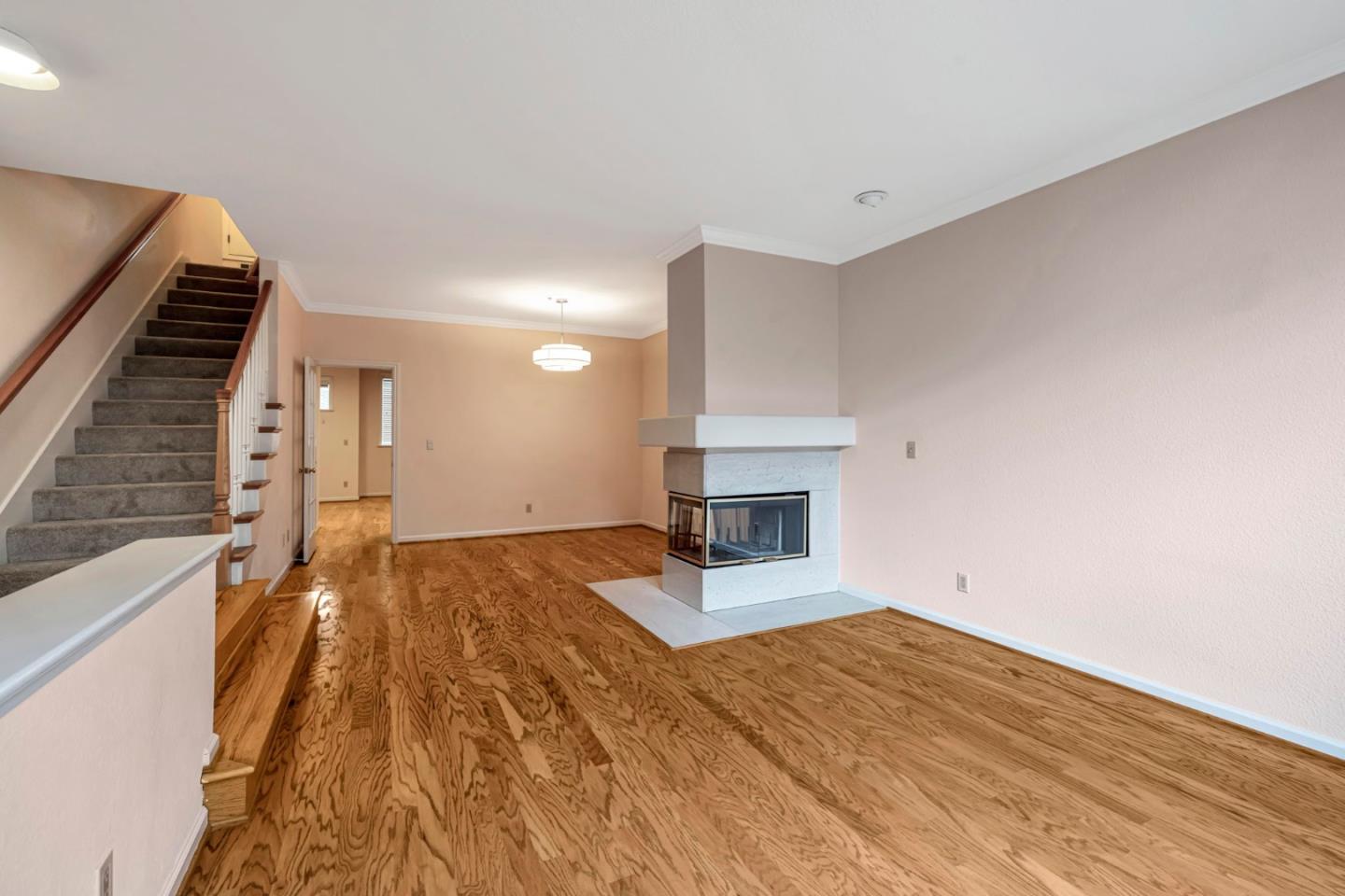 Detail Gallery Image 3 of 25 For 3421 El Camino Real 16e,  Menlo Park,  CA 94027 - 3 Beds | 3 Baths