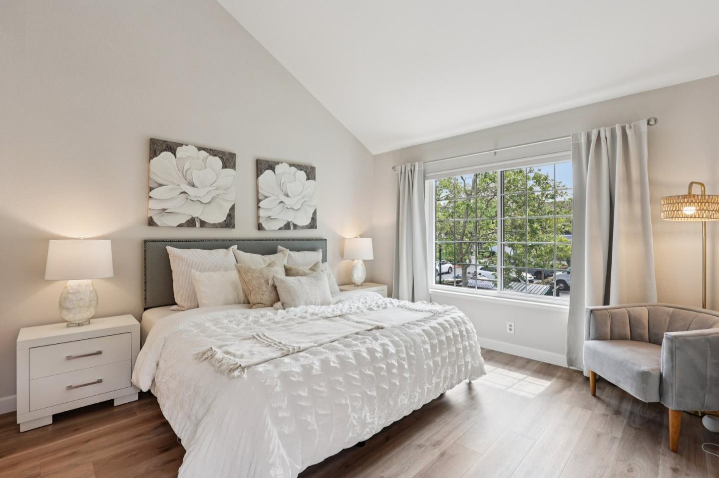 Detail Gallery Image 14 of 62 For 2890 Buena Crest Ct, San Jose,  CA 95121 - 2 Beds | 2 Baths