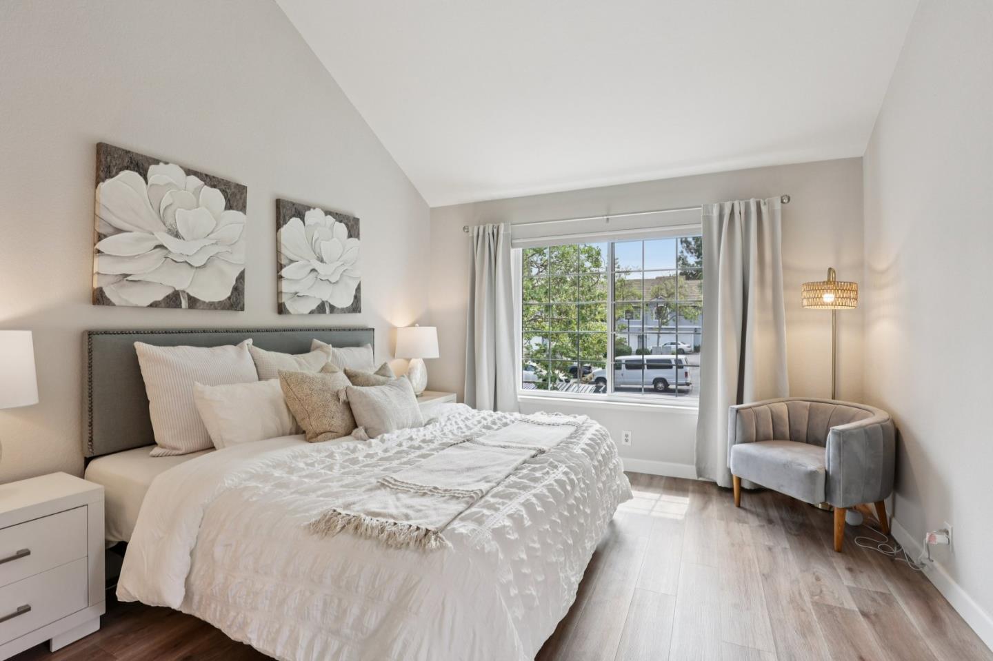 Detail Gallery Image 15 of 62 For 2890 Buena Crest Ct, San Jose,  CA 95121 - 2 Beds | 2 Baths