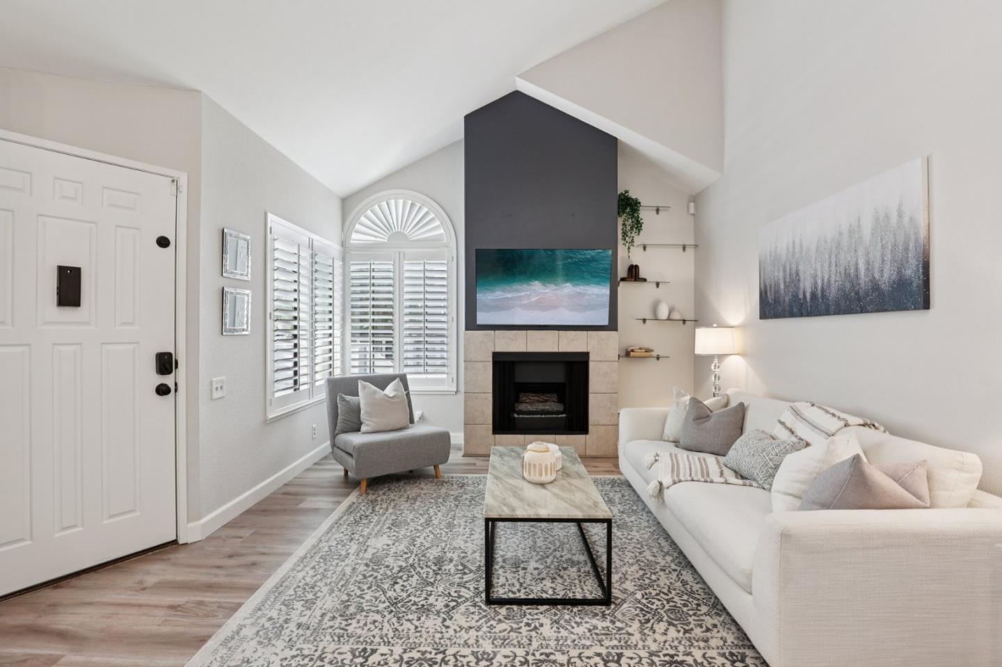 Detail Gallery Image 2 of 62 For 2890 Buena Crest Ct, San Jose,  CA 95121 - 2 Beds | 2 Baths