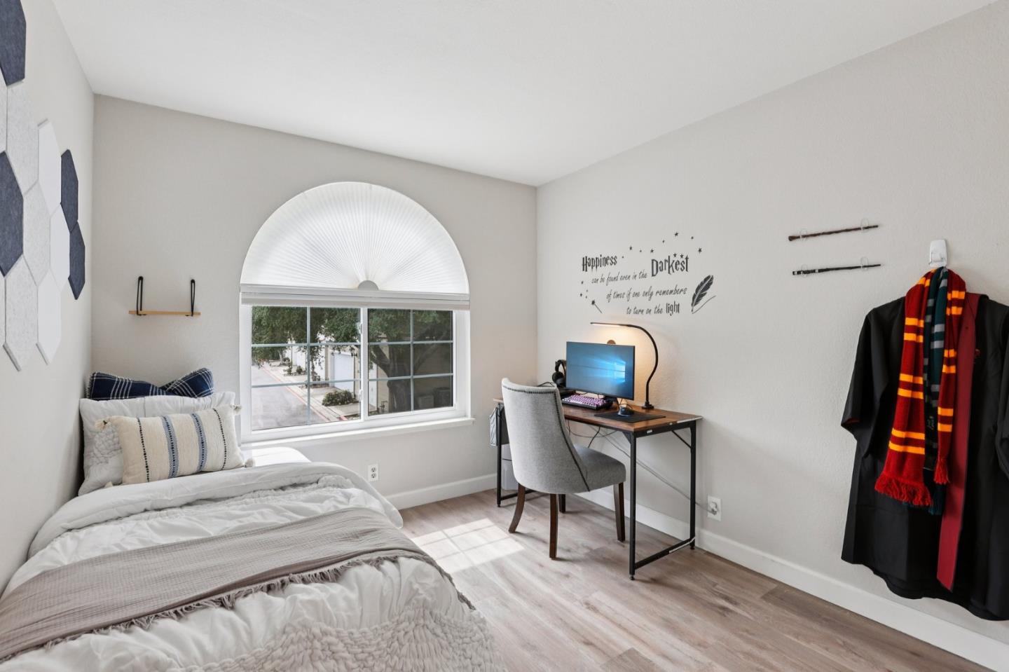 Detail Gallery Image 20 of 62 For 2890 Buena Crest Ct, San Jose,  CA 95121 - 2 Beds | 2 Baths