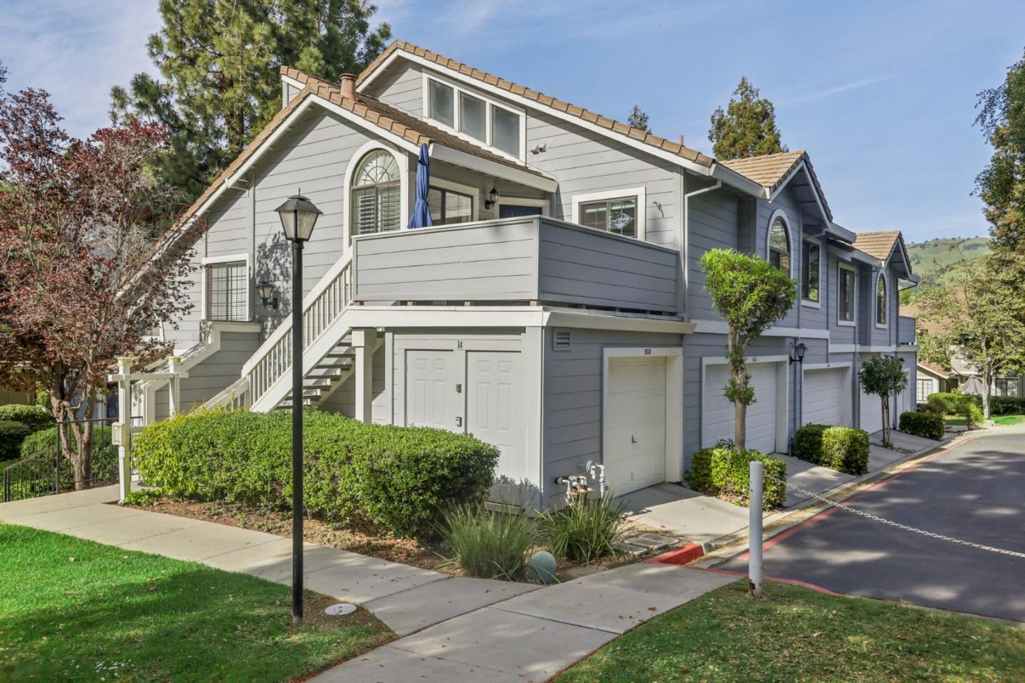 Detail Gallery Image 33 of 62 For 2890 Buena Crest Ct, San Jose,  CA 95121 - 2 Beds | 2 Baths