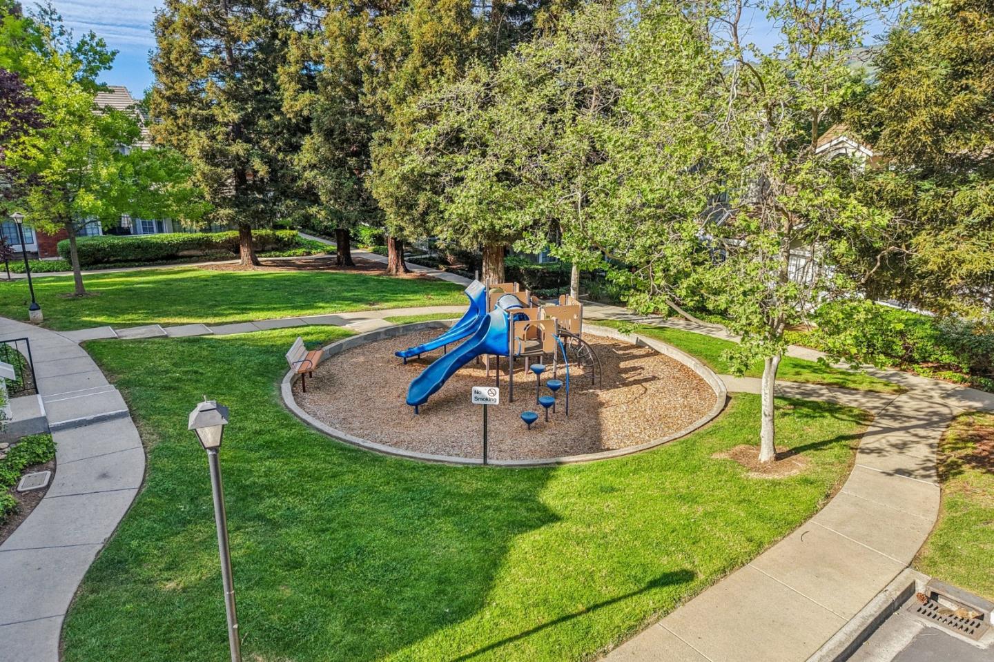 Detail Gallery Image 43 of 62 For 2890 Buena Crest Ct, San Jose,  CA 95121 - 2 Beds | 2 Baths