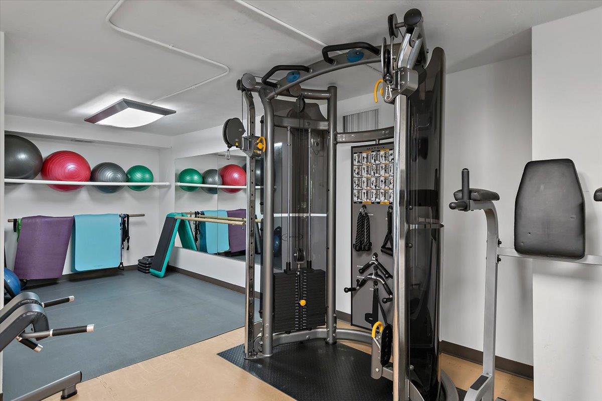 Detail Gallery Image 22 of 33 For 101 Alma St #407,  Palo Alto,  CA 94301 - 2 Beds | 2 Baths