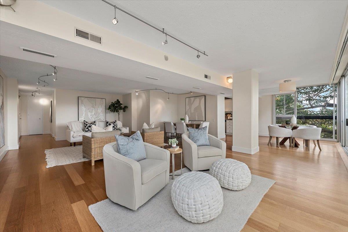 Detail Gallery Image 5 of 33 For 101 Alma St #407,  Palo Alto,  CA 94301 - 2 Beds | 2 Baths