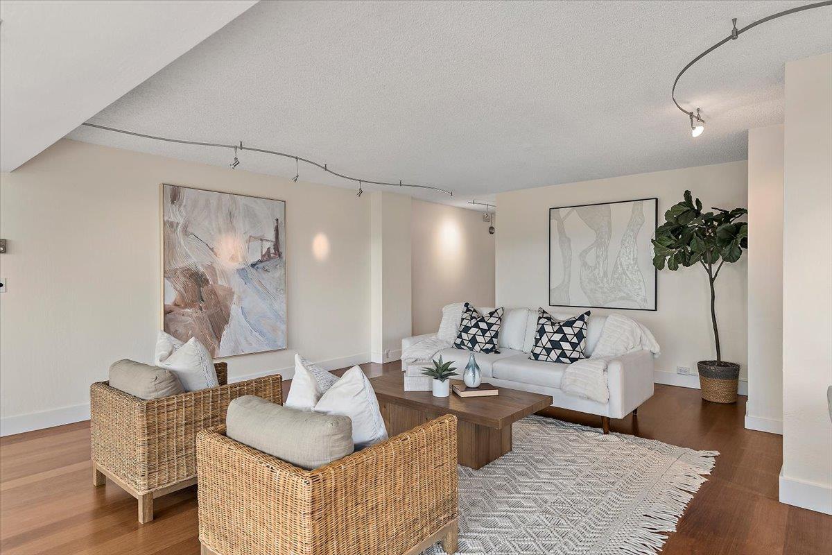 Detail Gallery Image 7 of 33 For 101 Alma St #407,  Palo Alto,  CA 94301 - 2 Beds | 2 Baths