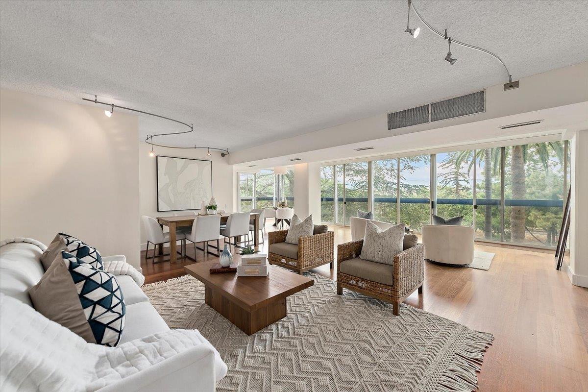 Detail Gallery Image 8 of 33 For 101 Alma St #407,  Palo Alto,  CA 94301 - 2 Beds | 2 Baths