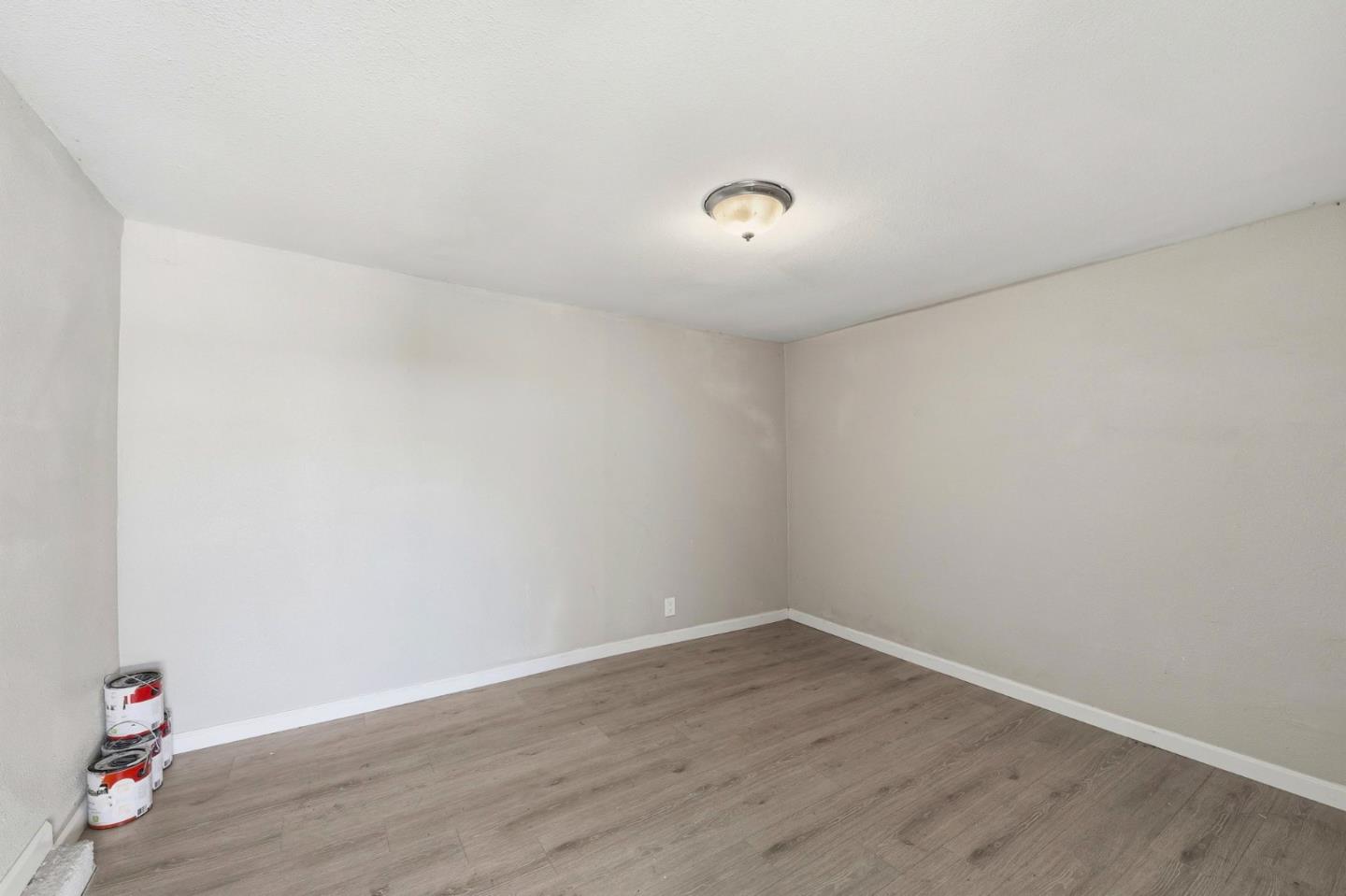 Detail Gallery Image 23 of 38 For 2383 Menalto Ave, East Palo Alto,  CA 94303 - 4 Beds | 2 Baths