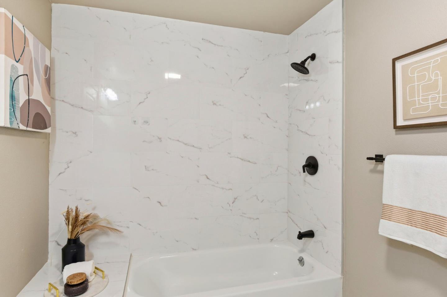 Detail Gallery Image 25 of 38 For 2383 Menalto Ave, East Palo Alto,  CA 94303 - 4 Beds | 2 Baths