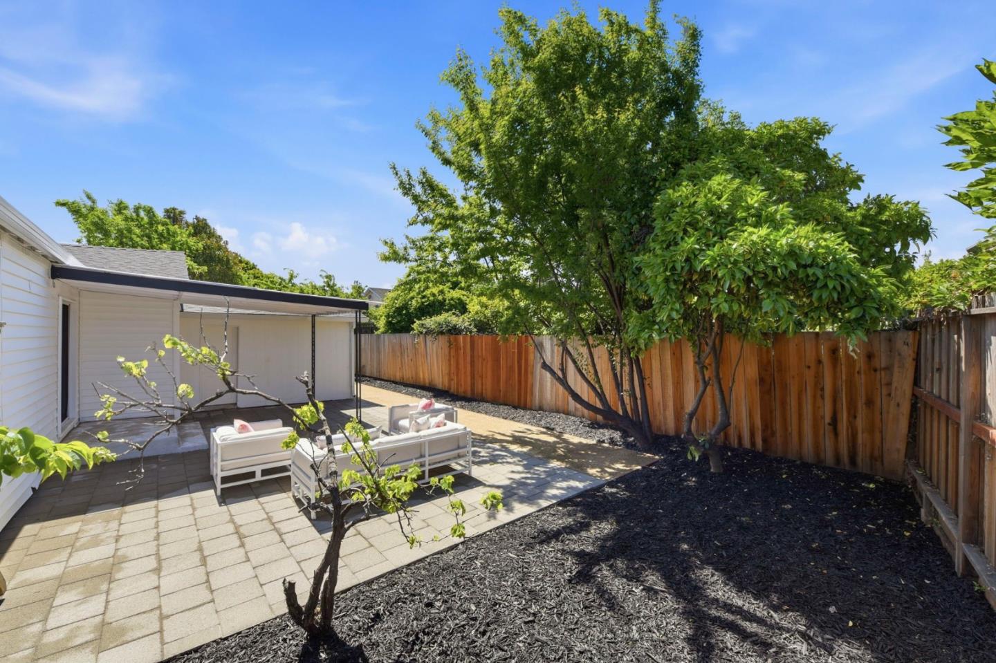 Detail Gallery Image 31 of 38 For 2383 Menalto Ave, East Palo Alto,  CA 94303 - 4 Beds | 2 Baths