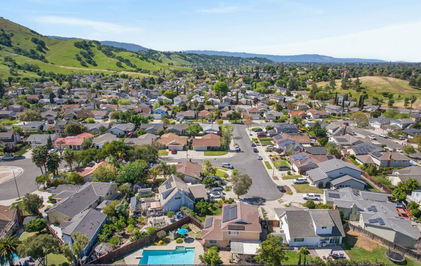 Detail Gallery Image 7 of 7 For Felder, San Jose,  CA 95123 - 4 Beds | 2/1 Baths