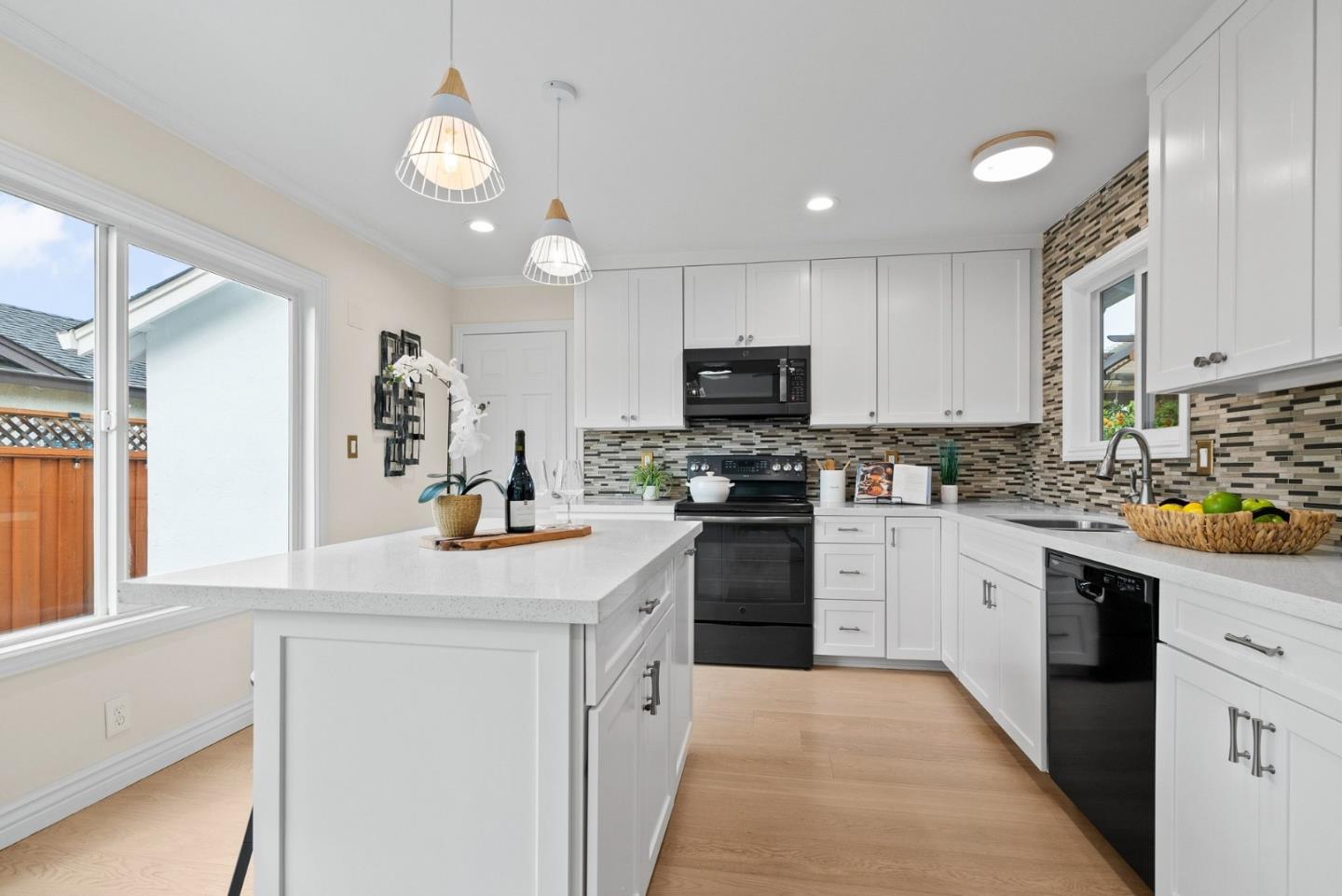 Detail Gallery Image 3 of 63 For 6020 Colter Pl, San Jose,  CA 95123 - 4 Beds | 2 Baths