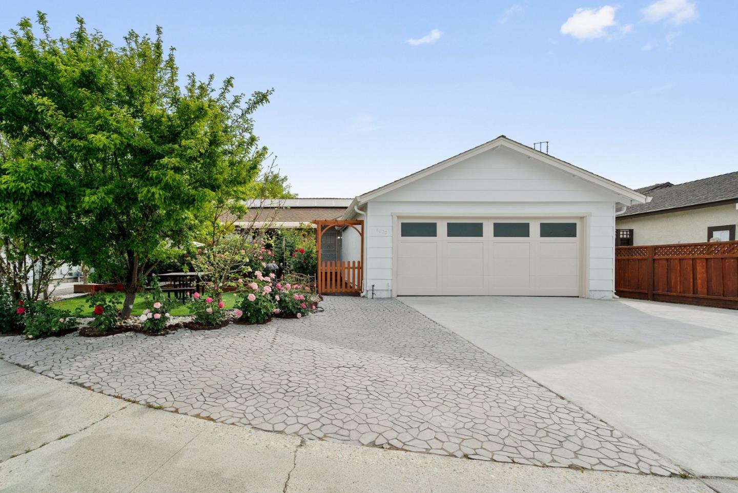 Detail Gallery Image 8 of 63 For 6020 Colter Pl, San Jose,  CA 95123 - 4 Beds | 2 Baths