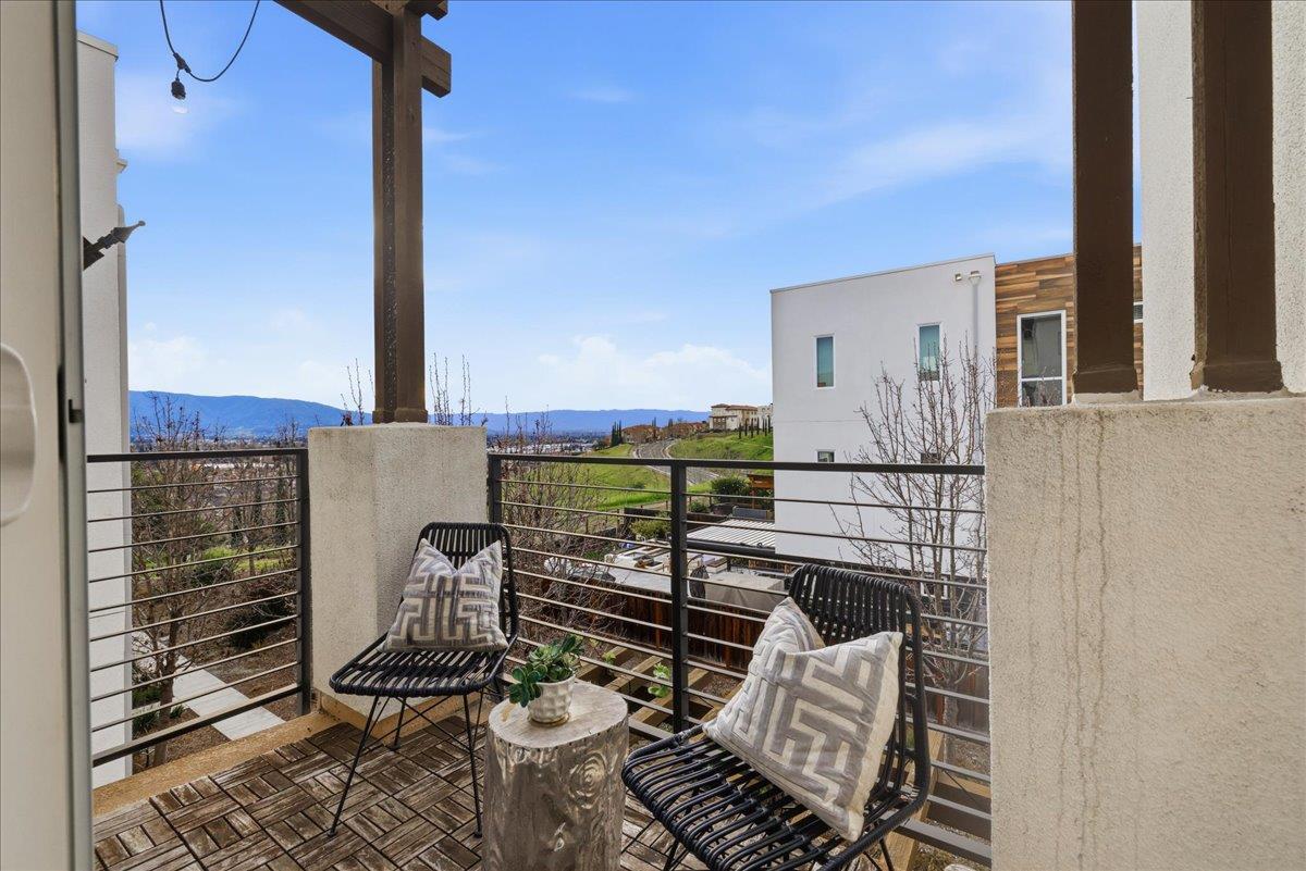 Detail Gallery Image 36 of 65 For 218 William Manly St #2,  San Jose,  CA 95136 - 3 Beds | 2 Baths