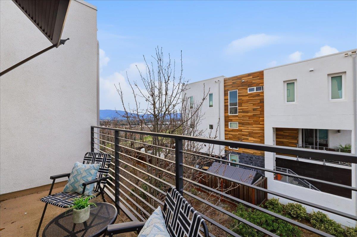 Detail Gallery Image 37 of 65 For 218 William Manly St #2,  San Jose,  CA 95136 - 3 Beds | 2 Baths