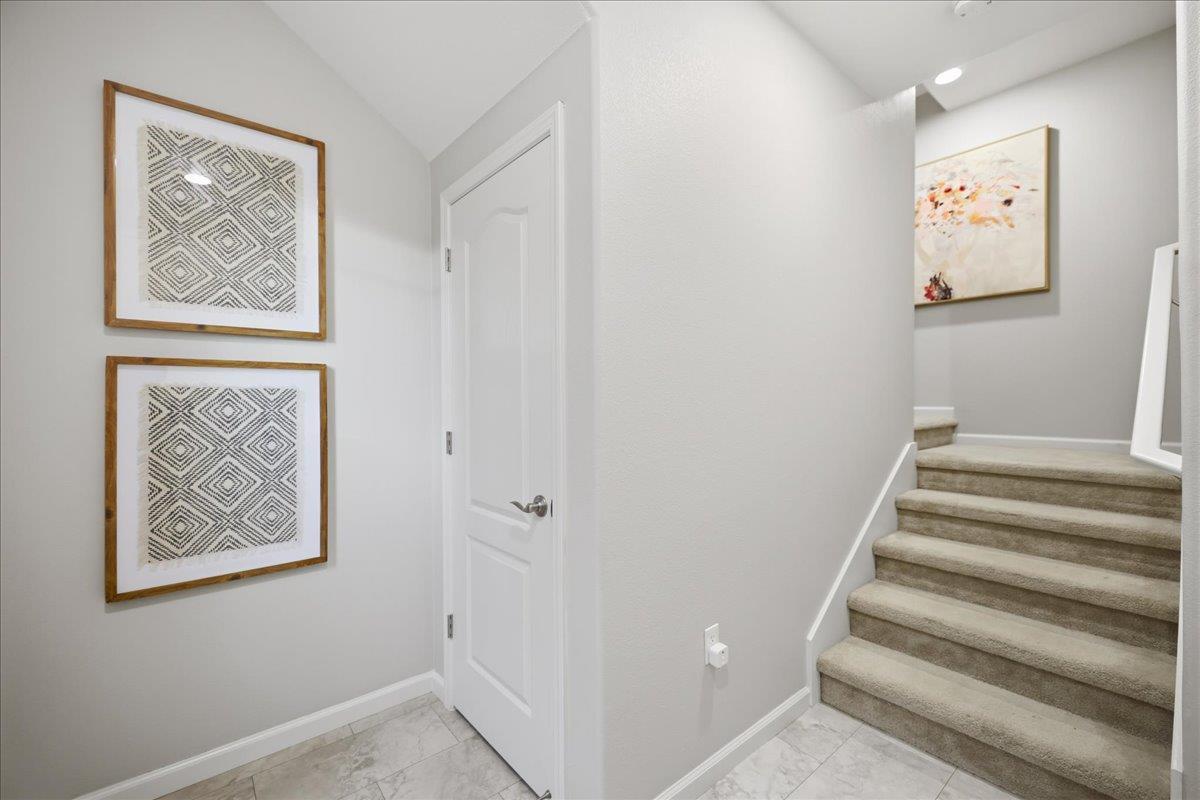 Detail Gallery Image 39 of 65 For 218 William Manly St #2,  San Jose,  CA 95136 - 3 Beds | 2 Baths