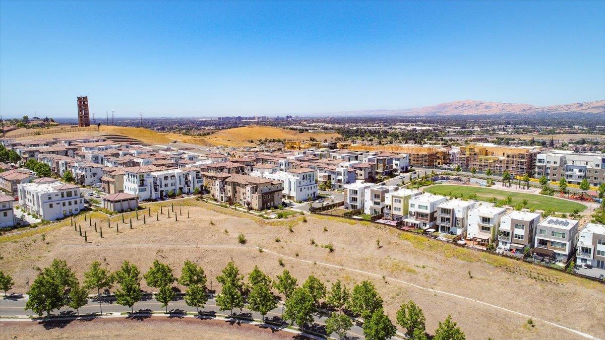 Detail Gallery Image 44 of 65 For 218 William Manly St #2,  San Jose,  CA 95136 - 3 Beds | 2 Baths