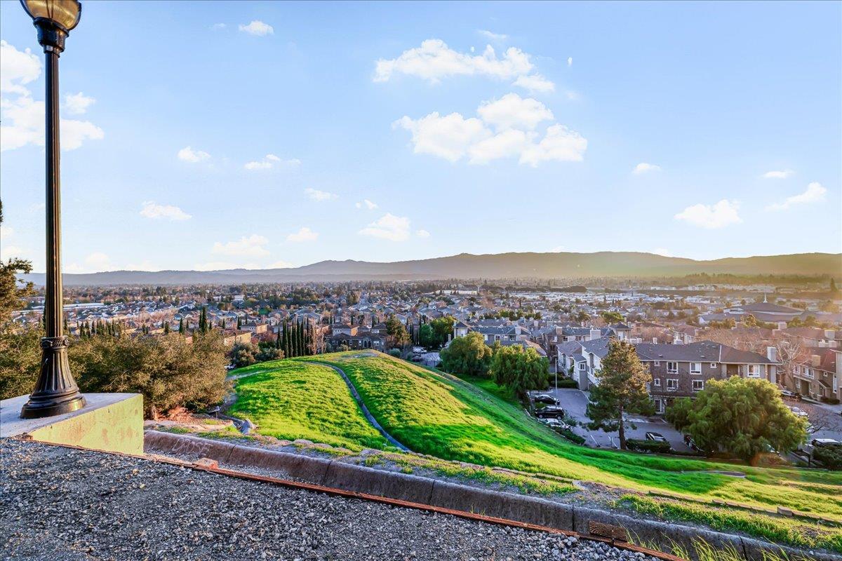 Detail Gallery Image 46 of 65 For 218 William Manly St #2,  San Jose,  CA 95136 - 3 Beds | 2 Baths