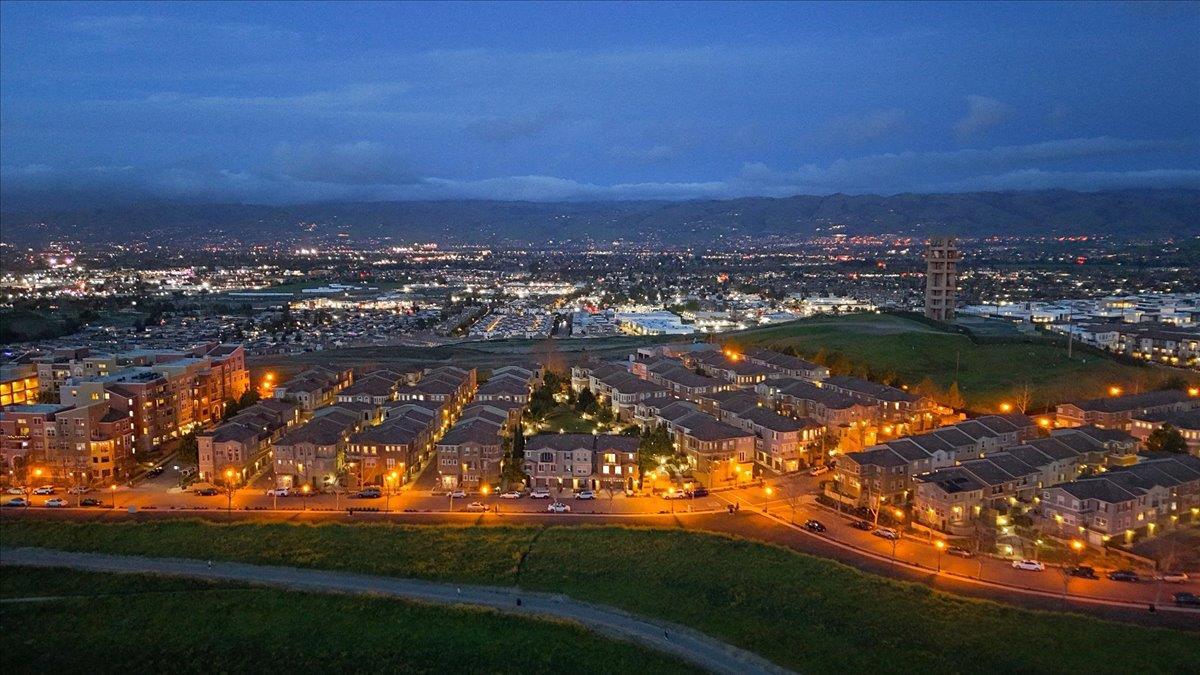 Detail Gallery Image 59 of 65 For 218 William Manly St #2,  San Jose,  CA 95136 - 3 Beds | 2 Baths