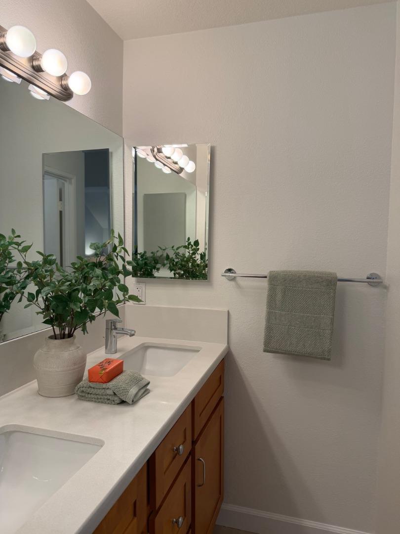 Detail Gallery Image 14 of 23 For 1362 Keenan Way, San Jose,  CA 95125 - 2 Beds | 2/1 Baths