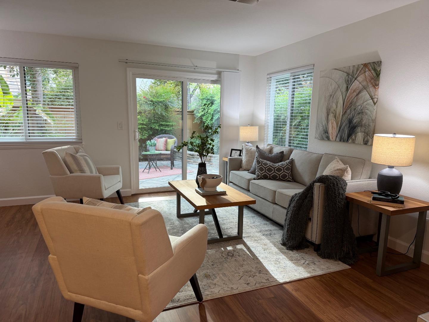 Detail Gallery Image 5 of 23 For 1362 Keenan Way, San Jose,  CA 95125 - 2 Beds | 2/1 Baths