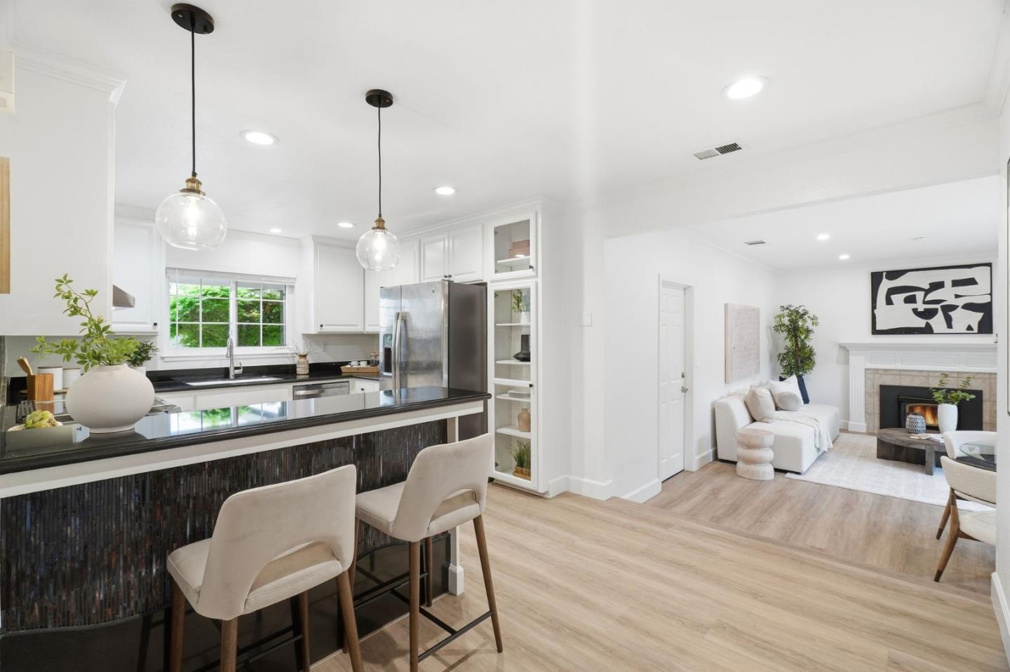 Detail Gallery Image 10 of 28 For 3348 Valley Forge Way, San Jose,  CA 95117 - 4 Beds | 2 Baths