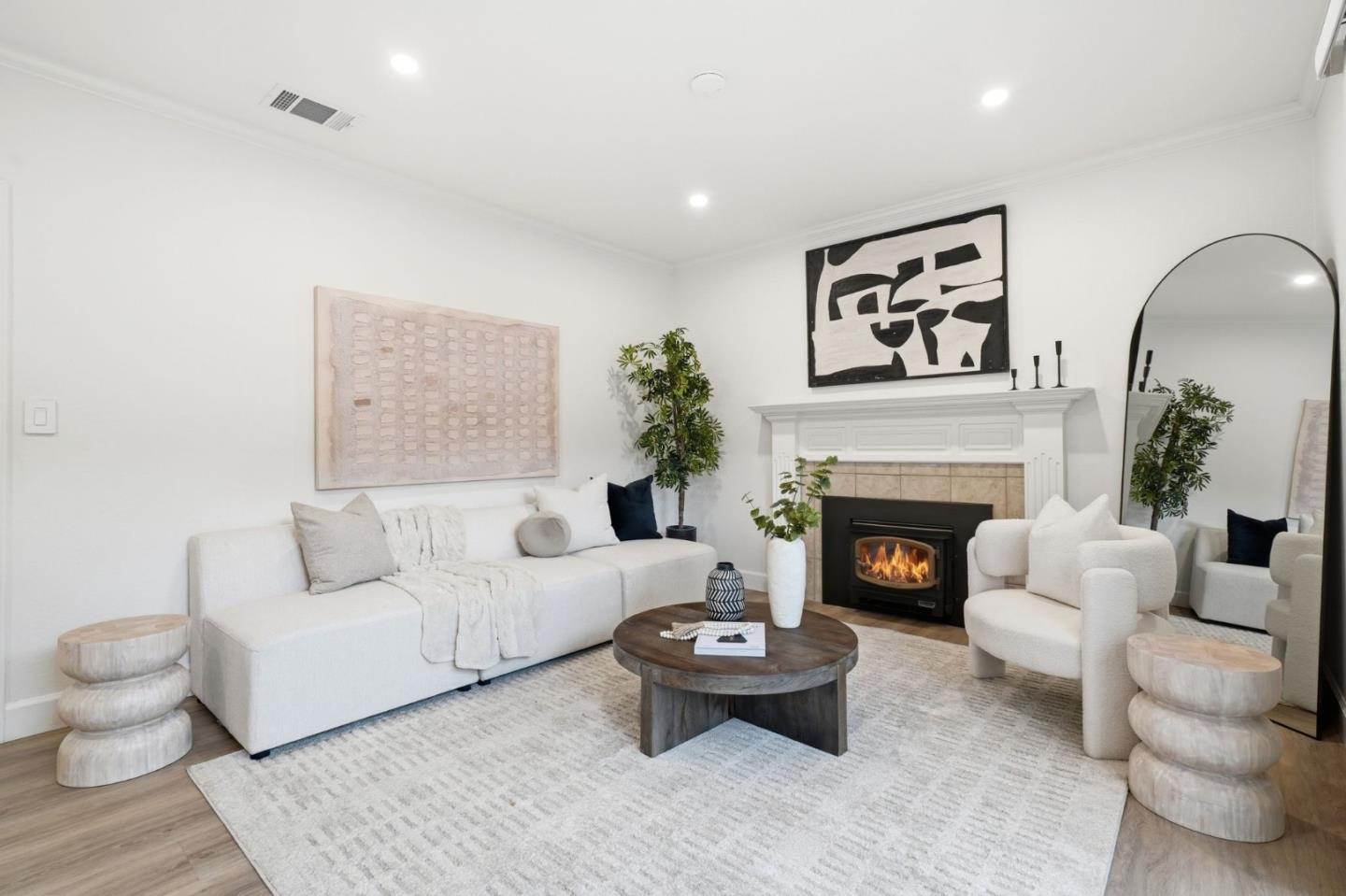 Detail Gallery Image 13 of 28 For 3348 Valley Forge Way, San Jose,  CA 95117 - 4 Beds | 2 Baths