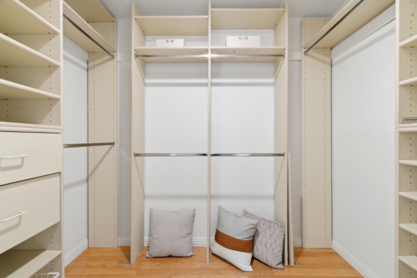 Detail Gallery Image 15 of 31 For 2530 Huerto, San Jose,  CA 95128 - 3 Beds | 2 Baths