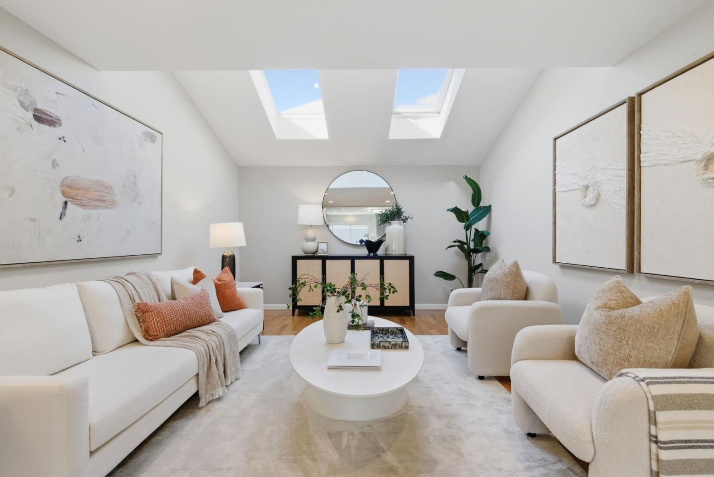 Detail Gallery Image 5 of 31 For 2530 Huerto, San Jose,  CA 95128 - 3 Beds | 2 Baths