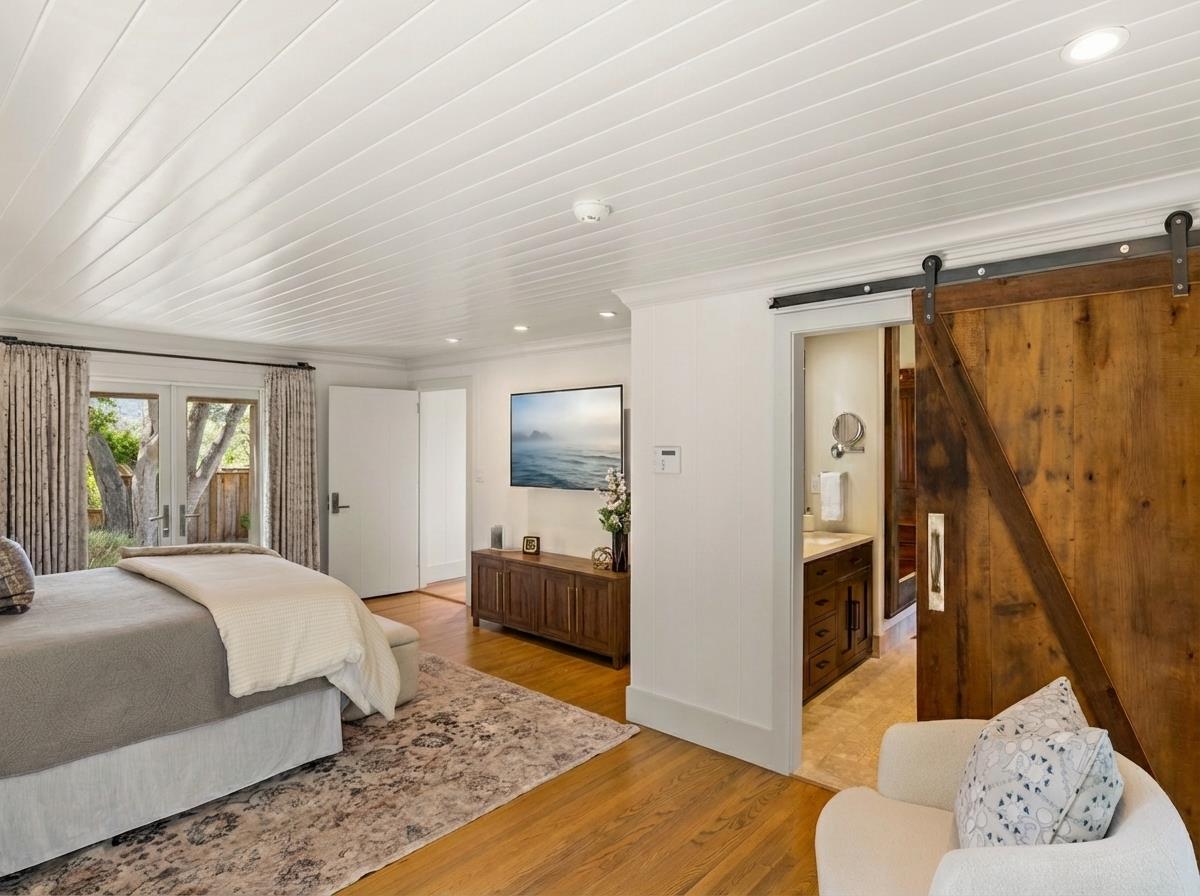 Detail Gallery Image 14 of 36 For 58 La Rancheria, Carmel Valley,  CA 93924 - 3 Beds | 3 Baths